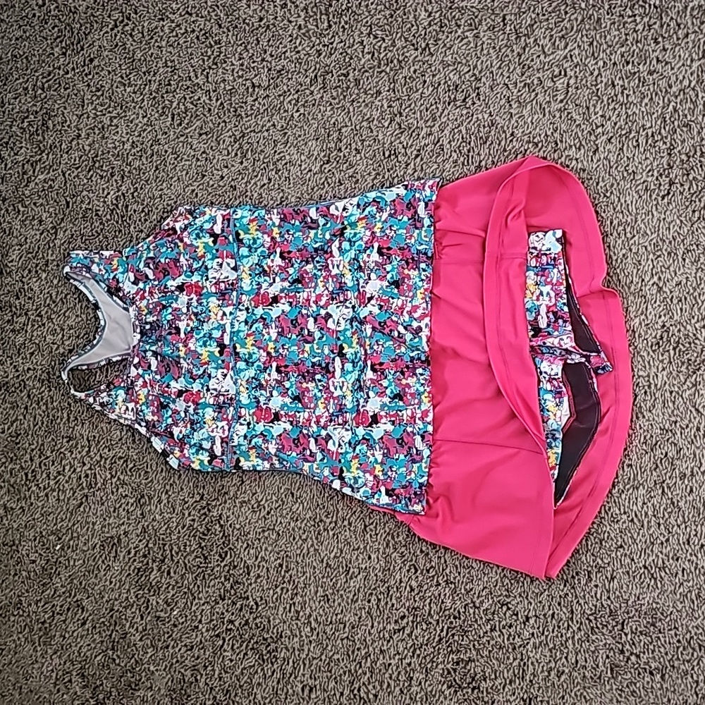 Skirtsports XS Freedom Fighter skort and S Wonder Girl tank